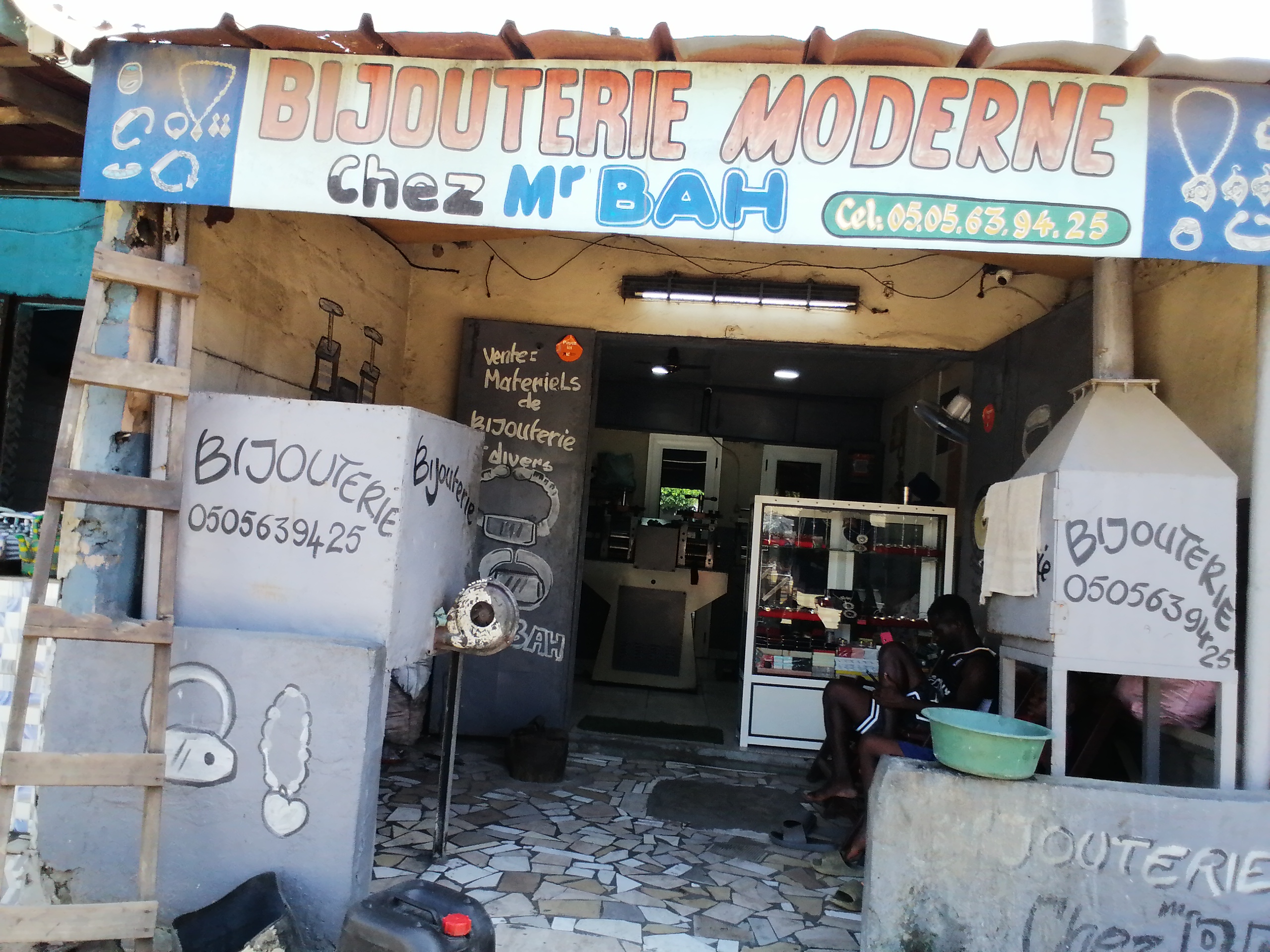 BIJOUTERIE MODERNE MR BAH