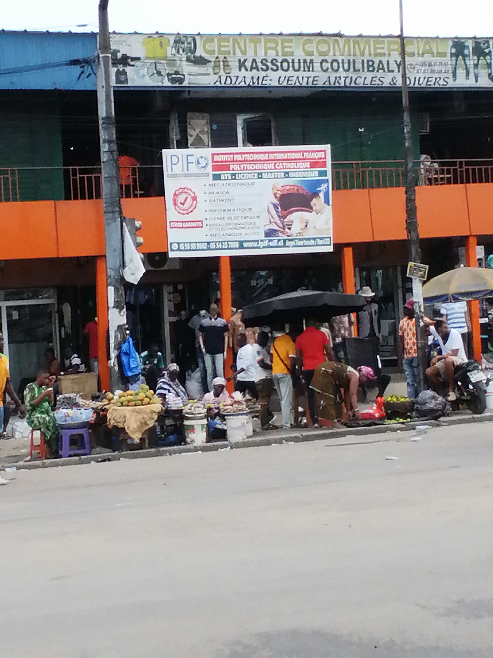 CENTRE COMMERCIAL KASSOUM COULIBALY
