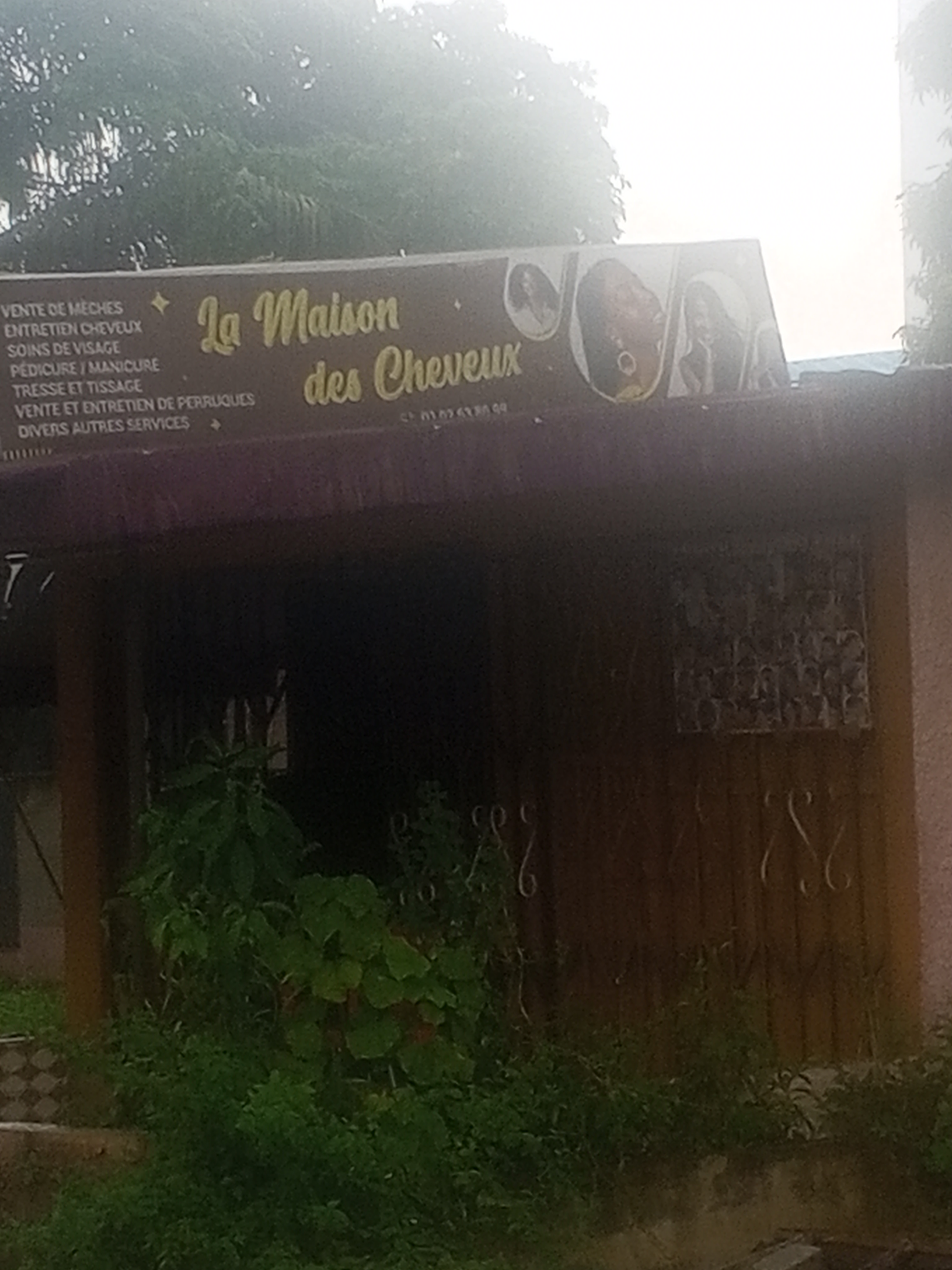 LA MAISON DES CHEVEUX