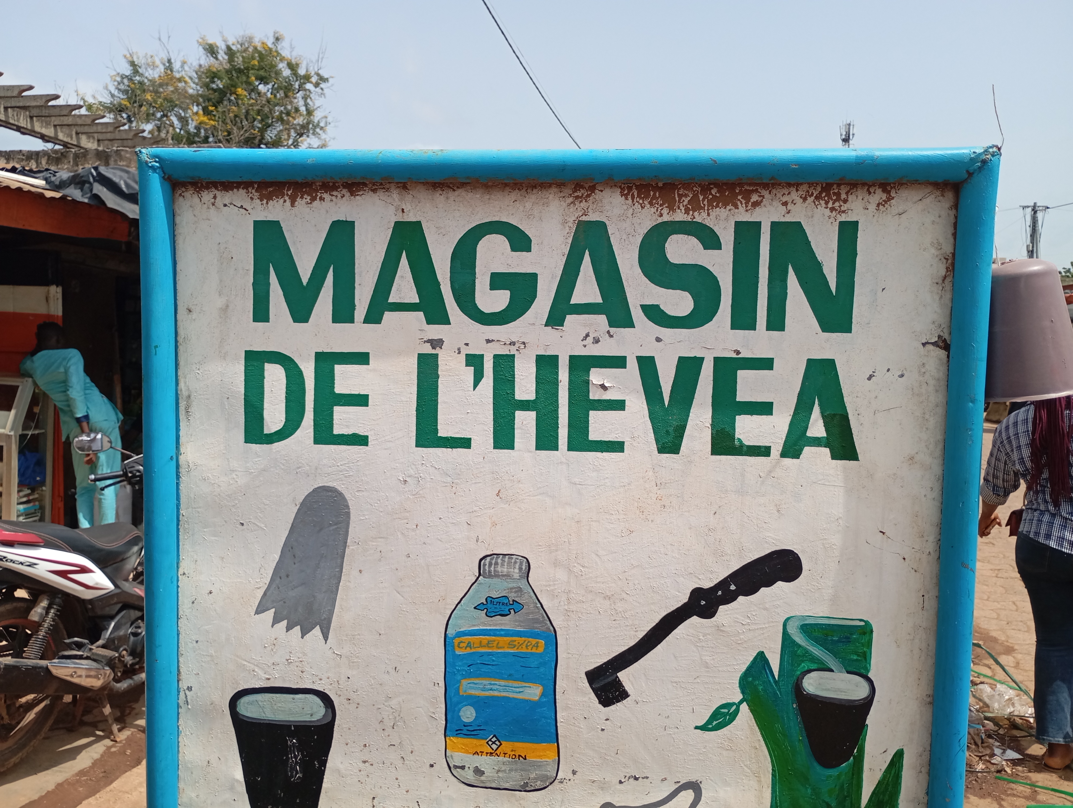 MAGASIN HÃ©VÃ©A KEITA Ã©TABLISSEMENT