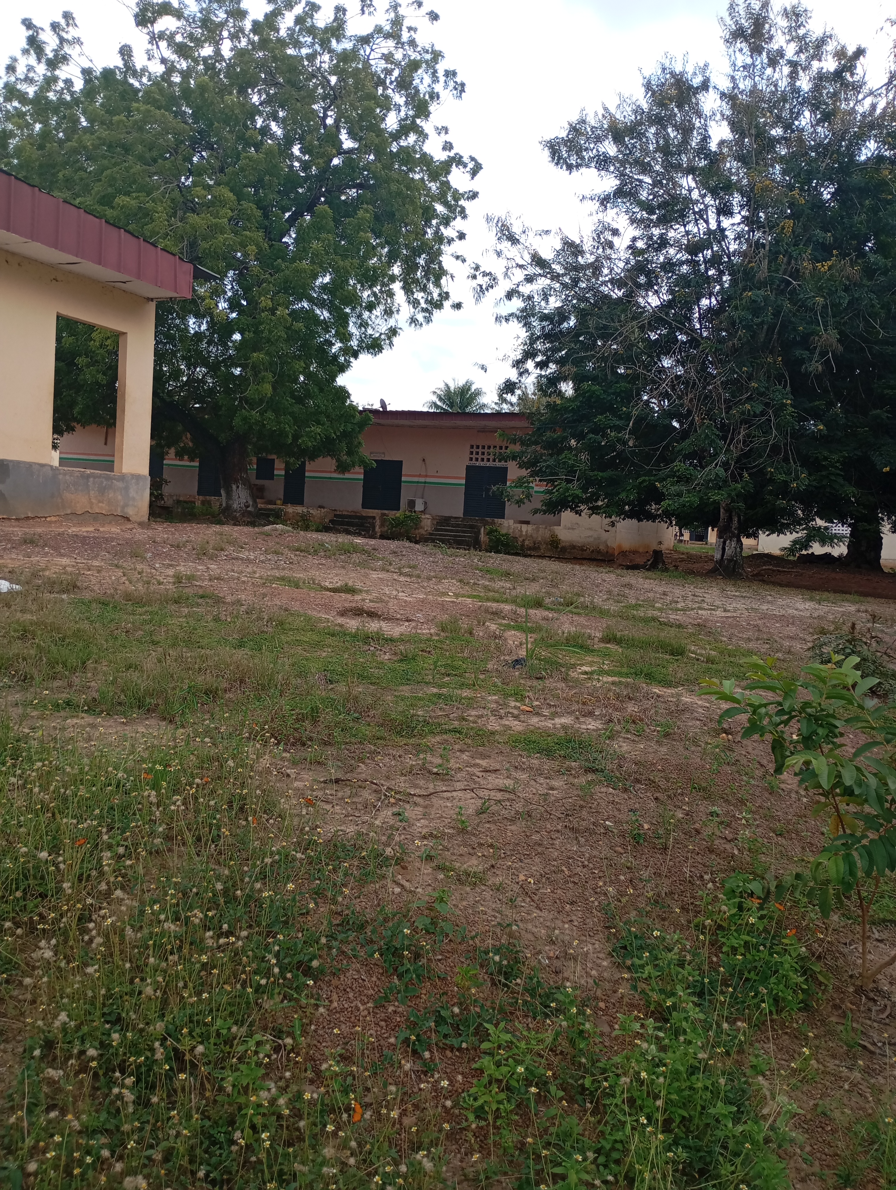 LYCÃ©E MODERNE GUIGLO 