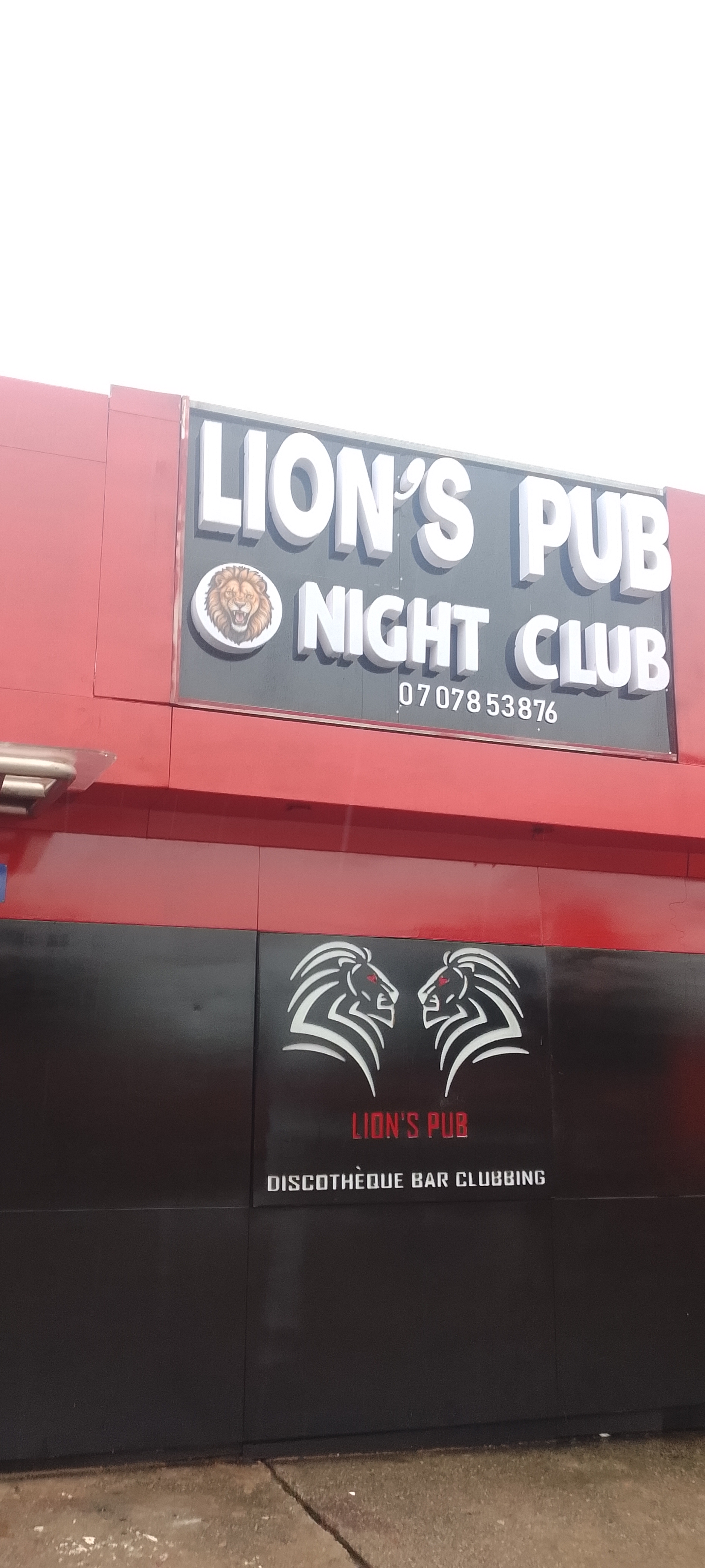 LIONS PUB NIGHT CLUB