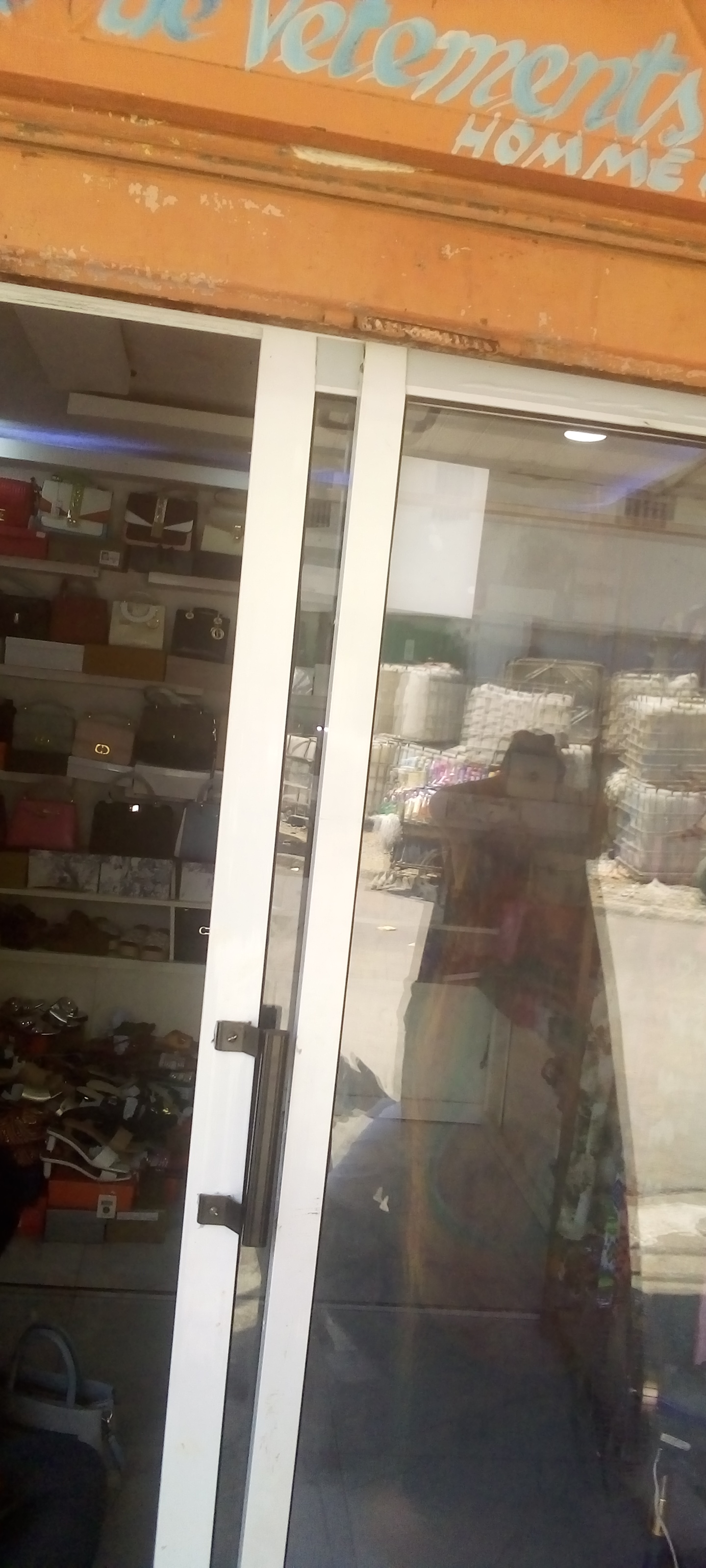 AMI BOUTIQUE