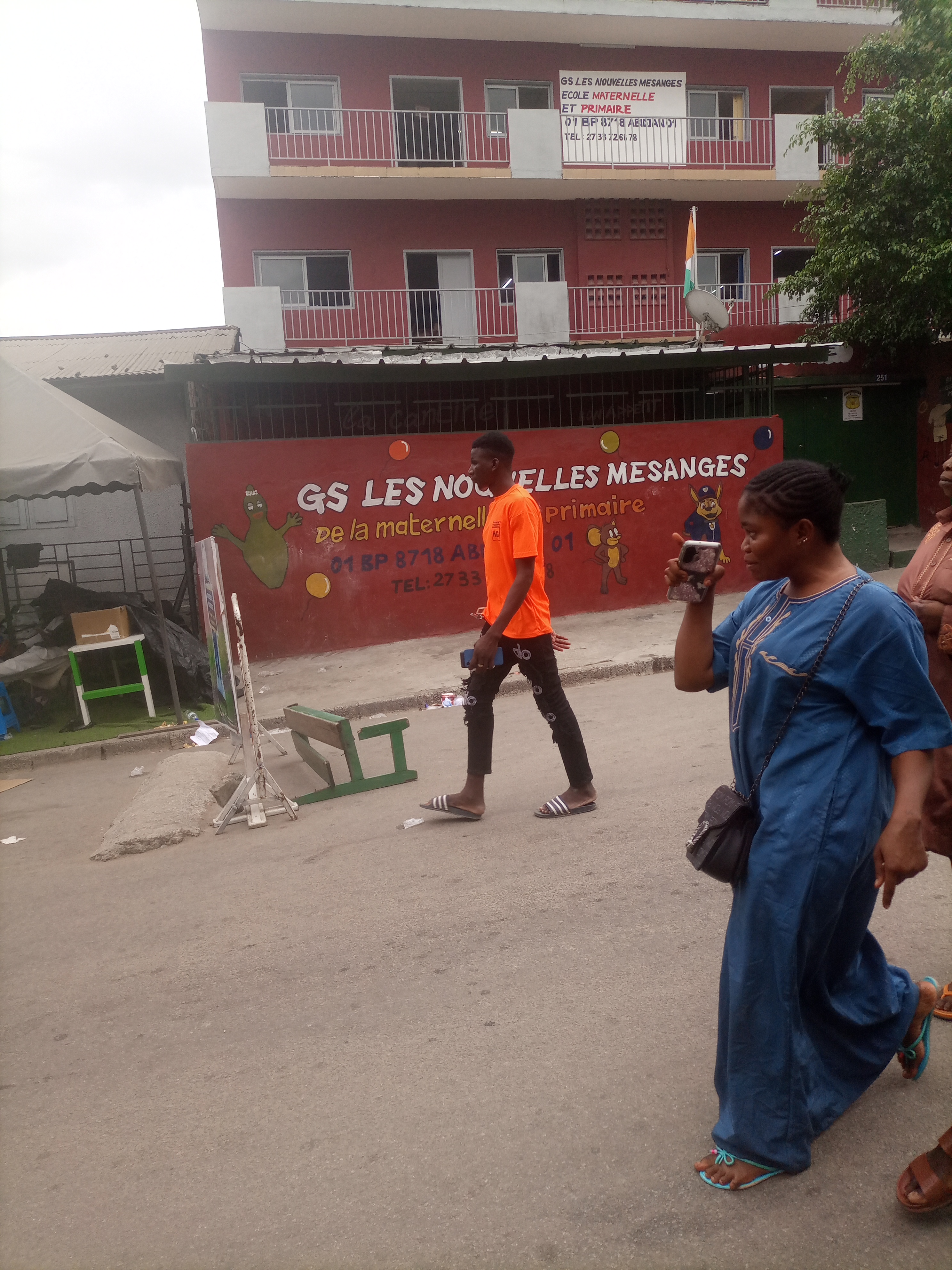 GROUPE SCOLAIRE LES NOUVELLES MÃ‰SANGES