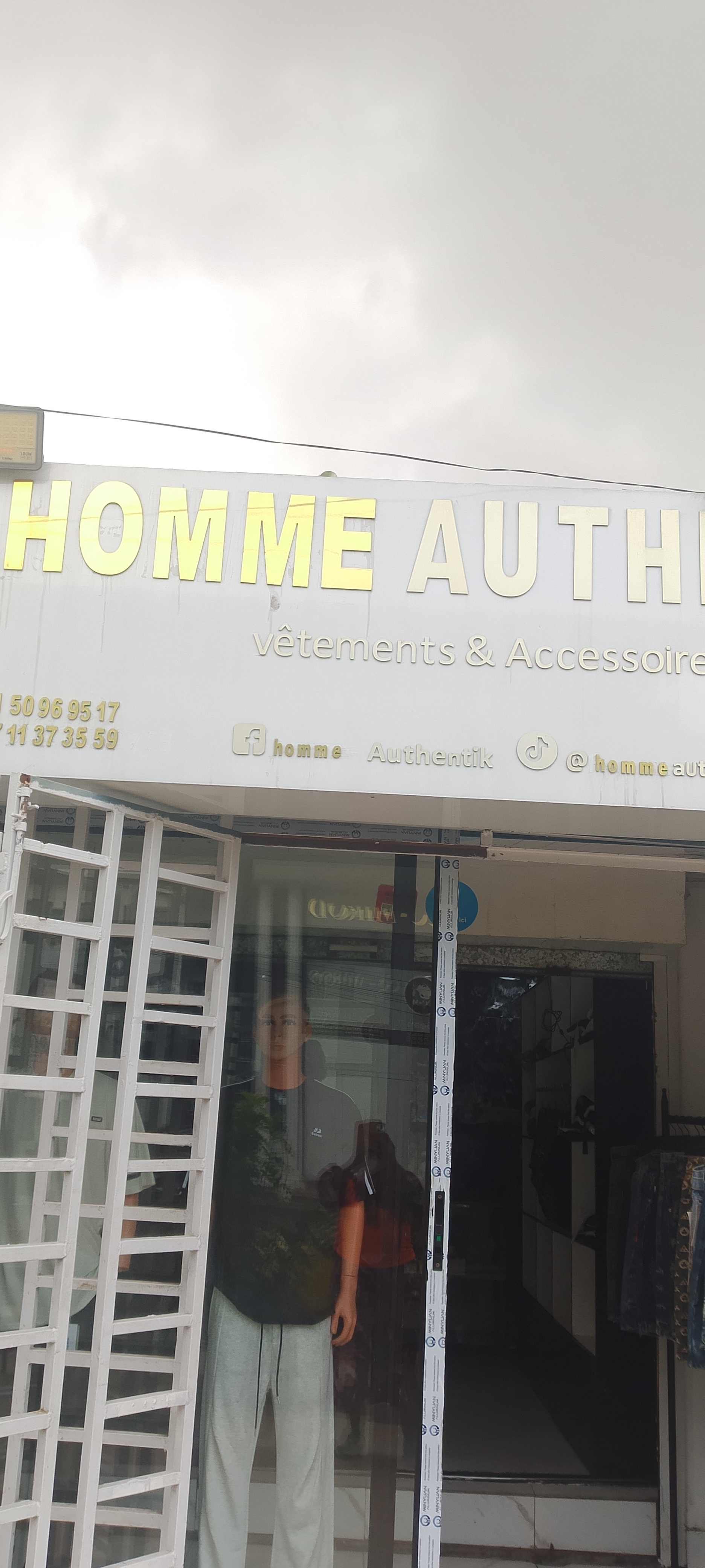 HOMME AUTHENTIK