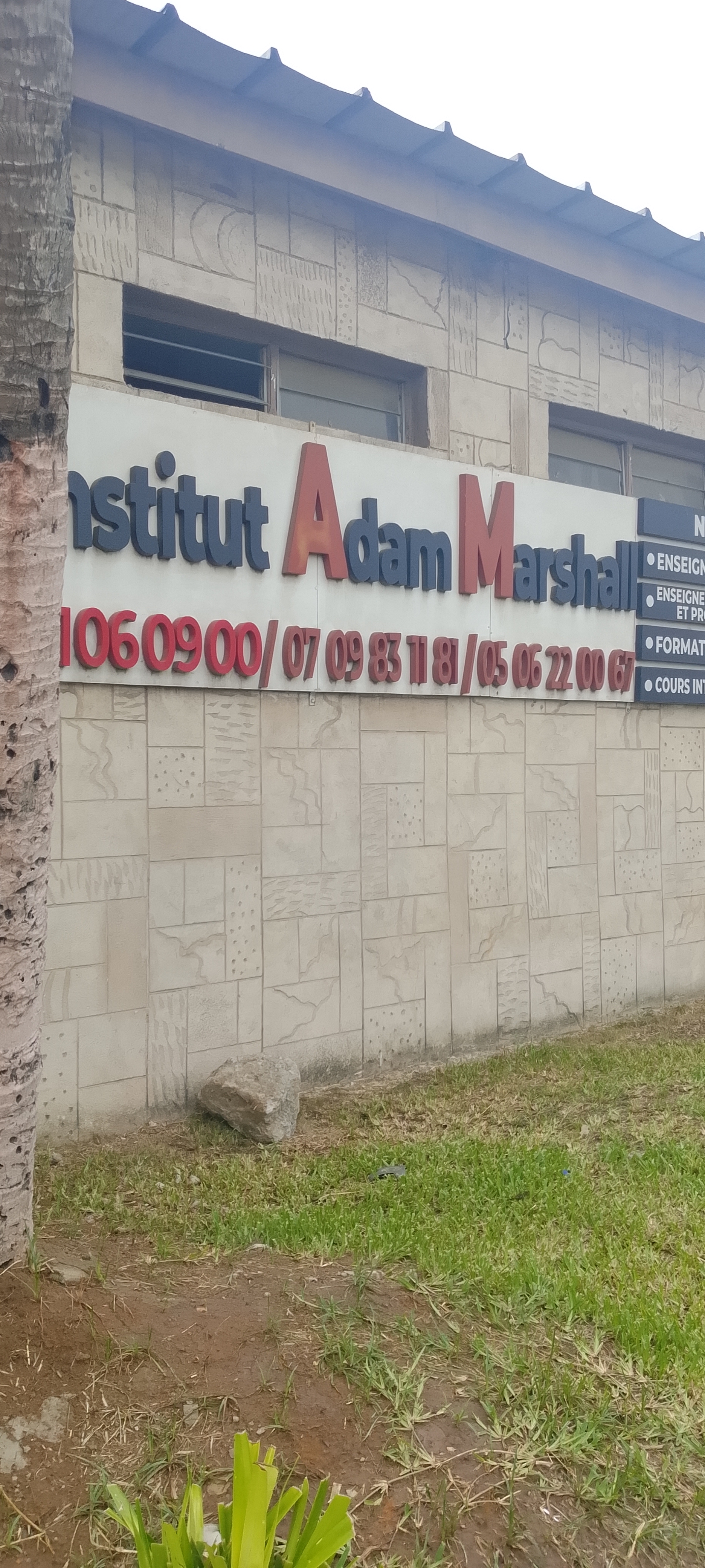 INSTITUT ADAM MARSHALL